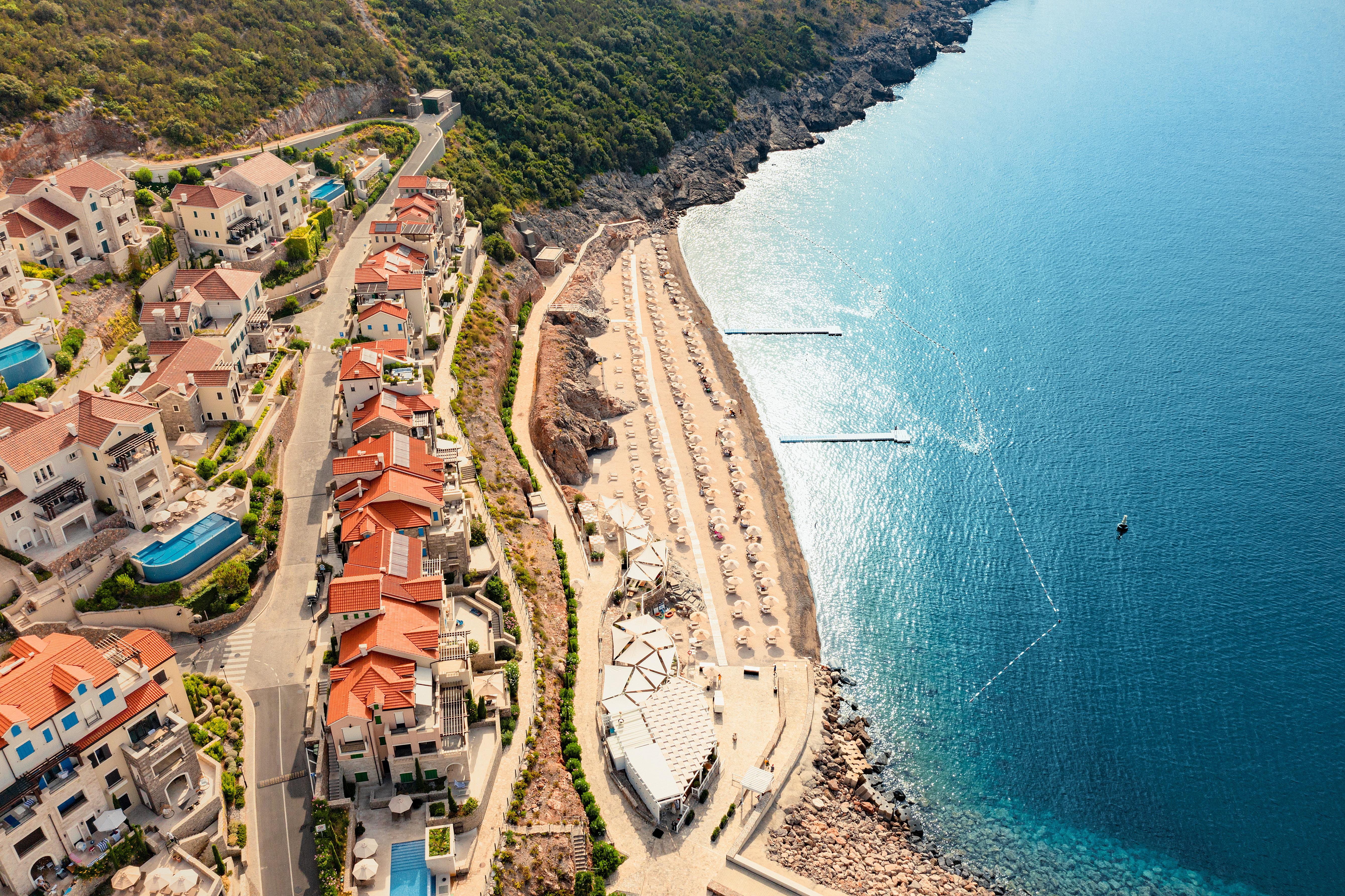 Отель The Chedi Lustica Bay Тиват Экстерьер фото